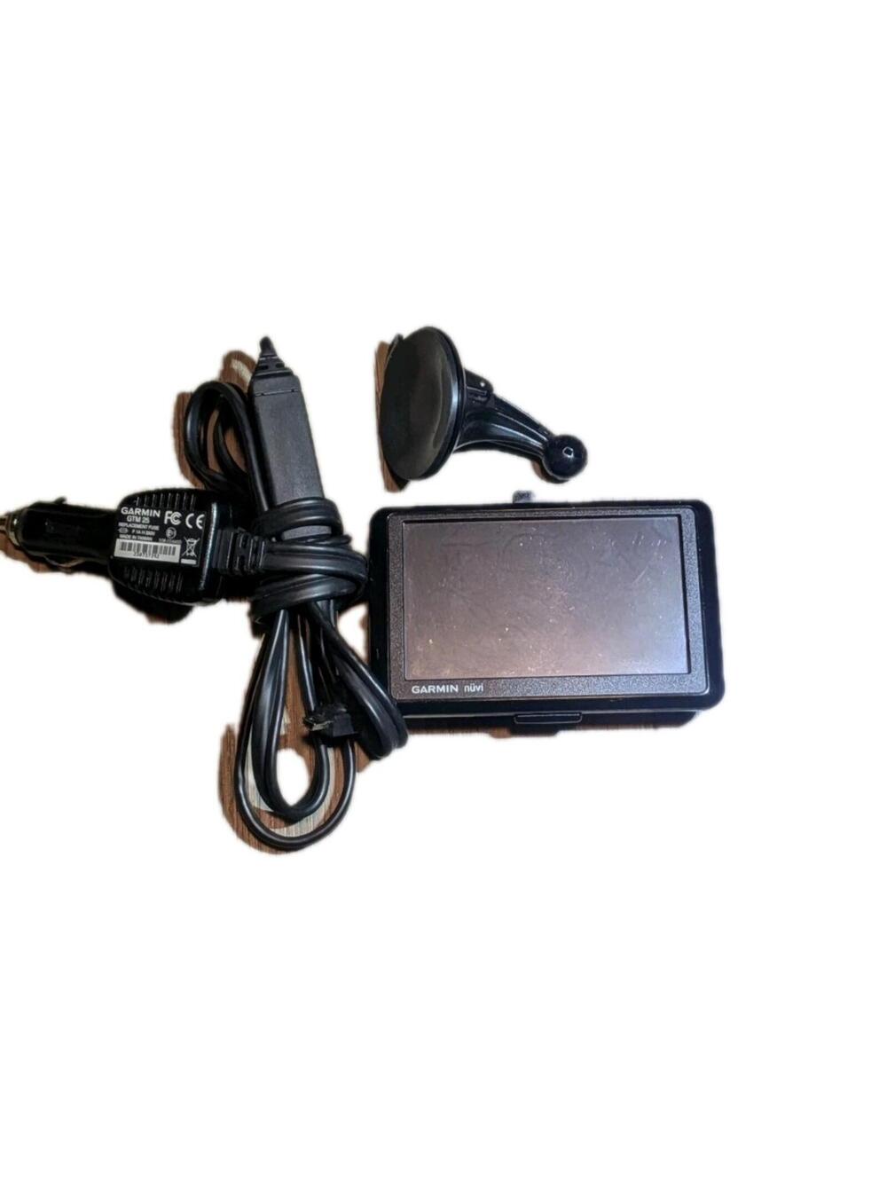 Garmin Nuvi 1390 GPS Navigator w/ Lifetime Traffic & Bluetooth